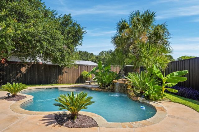 6728 Thornbury Drive, Plano, TX 75024
