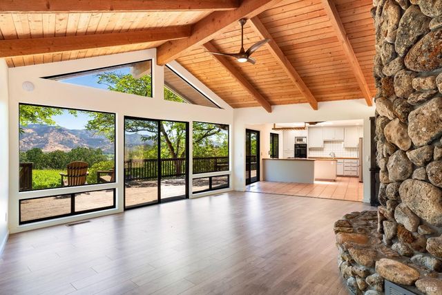 2131 Foothill Blvd, Calistoga, CA 94515