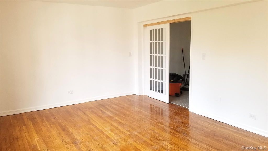 41-34 Frame Place 3D, Flushing, NY 11355 — photo 5
