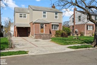 96 Nassau Street, Elmont, NY 11003