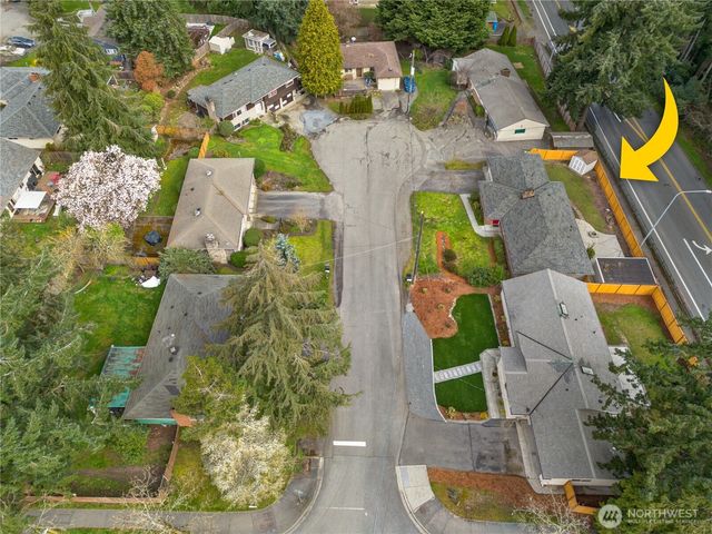 20018 Meridian Place N, Shoreline, WA 98133