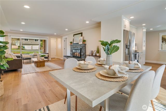 20018 Meridian Place N, Shoreline, WA 98133