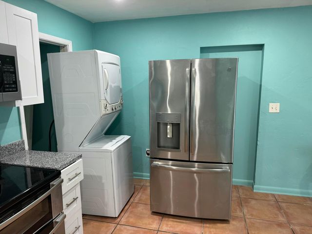 4328 Winchester Lane, West Palm Beach, FL 33406