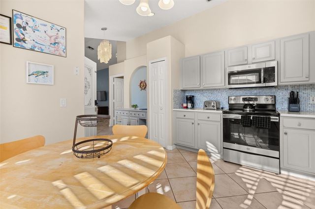 2634 AUTUMN CREEK CIRCLE, Kissimmee, FL 34747