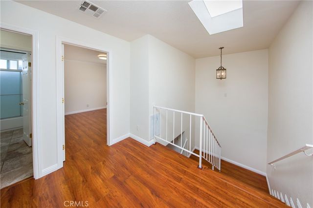 11834 Gilmore 16, North Hollywood, CA 91606
