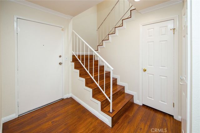 11834 Gilmore 16, North Hollywood, CA 91606