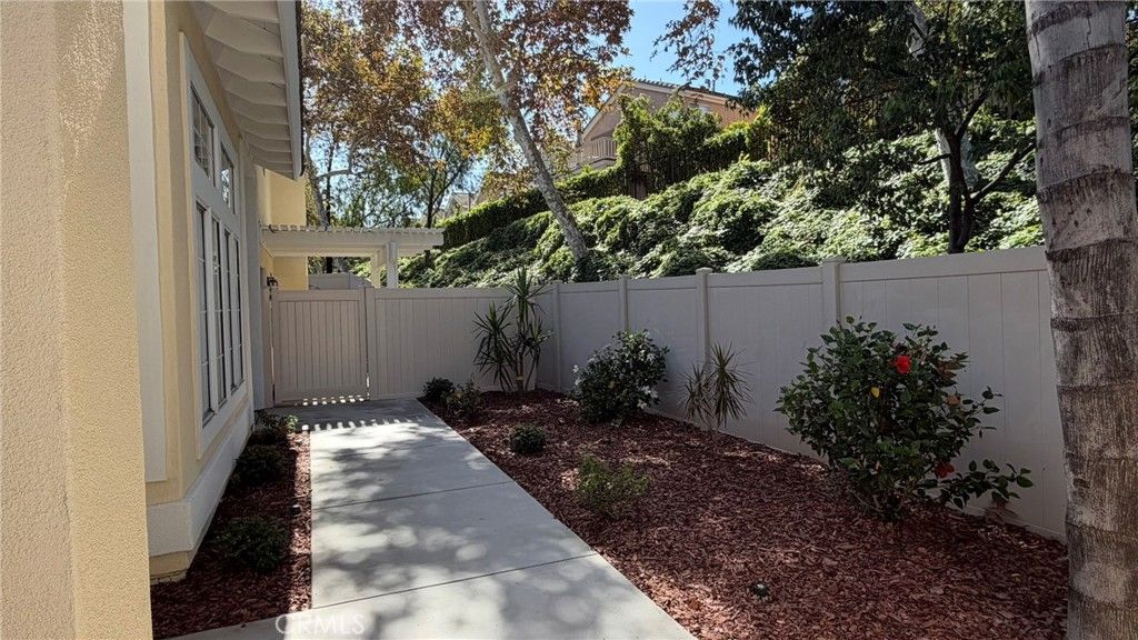 2060 Cedar Glen, Corona, CA 92879 — photo 2