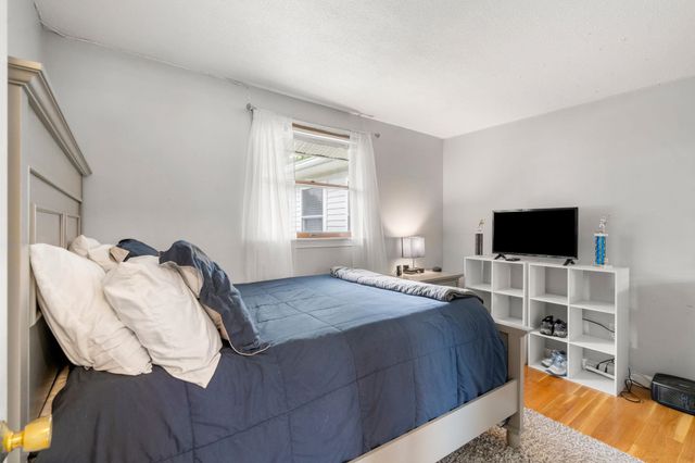 102 Dalton Street, Nashua, NH 03063