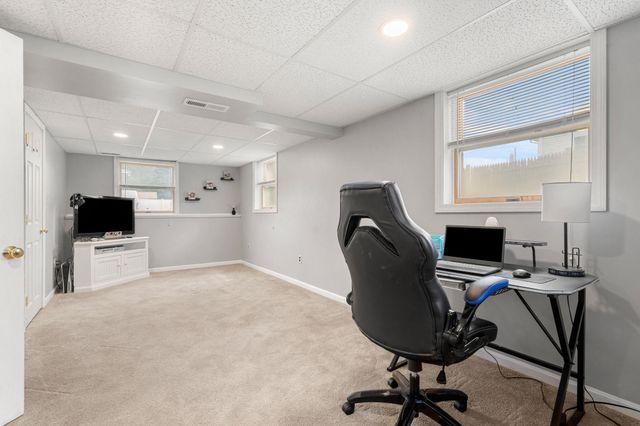 102 Dalton Street, Nashua, NH 03063