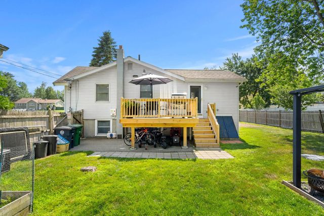 102 Dalton Street, Nashua, NH 03063