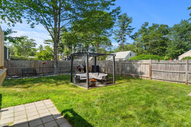 102 Dalton Street, Nashua, NH 03063
