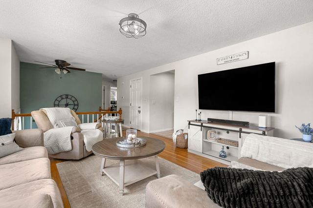 102 Dalton Street, Nashua, NH 03063