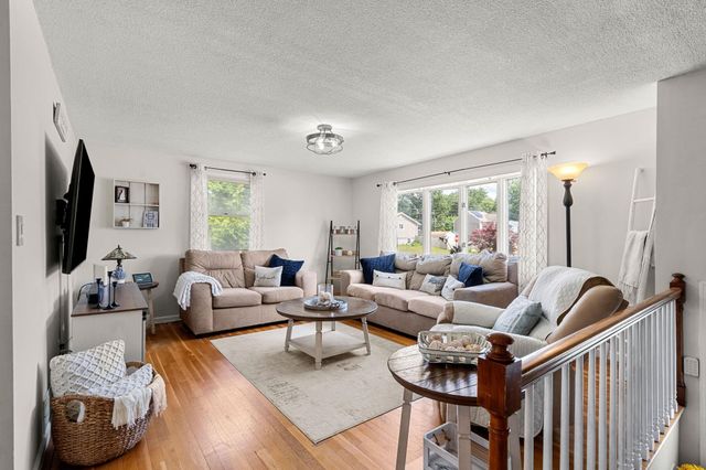 102 Dalton Street, Nashua, NH 03063