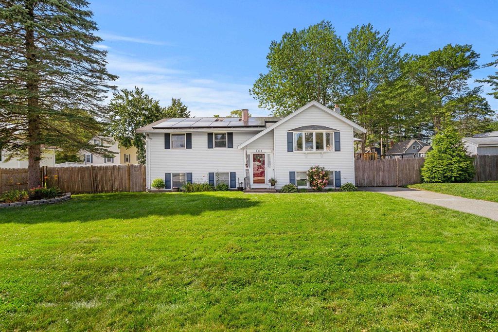 102 Dalton Street, Nashua, NH 03063