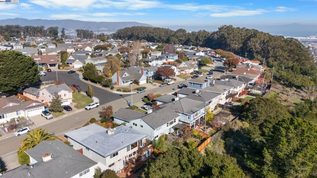 2461 Trenton Dr, San Bruno, CA 94066