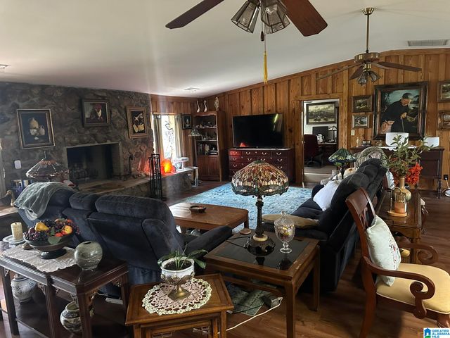 75 MARY LEE LANE, Alpine, AL 35014