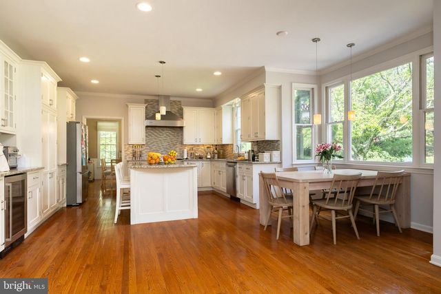 8809 SAUNDERS LN, Bethesda, MD 20817