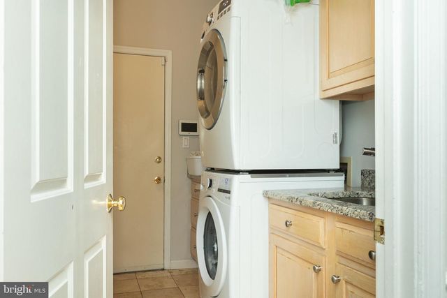 8809 SAUNDERS LN, Bethesda, MD 20817