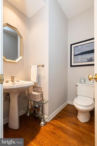 8809 SAUNDERS LN, Bethesda, MD 20817