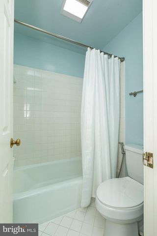 8809 SAUNDERS LN, Bethesda, MD 20817