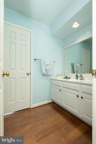 8809 SAUNDERS LN, Bethesda, MD 20817