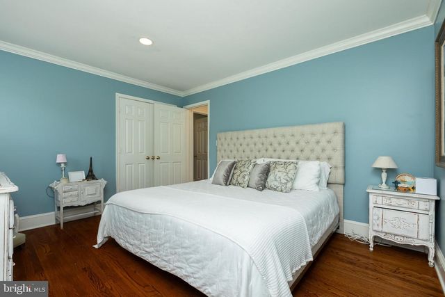 8809 SAUNDERS LN, Bethesda, MD 20817