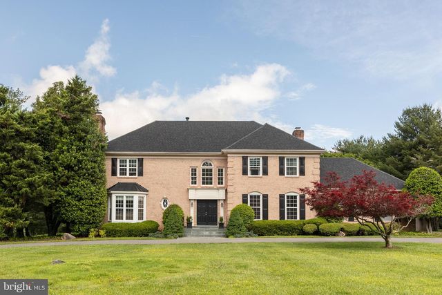 8809 SAUNDERS LN, Bethesda, MD 20817