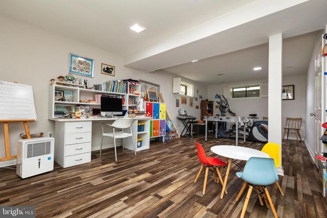 8809 SAUNDERS LN, Bethesda, MD 20817