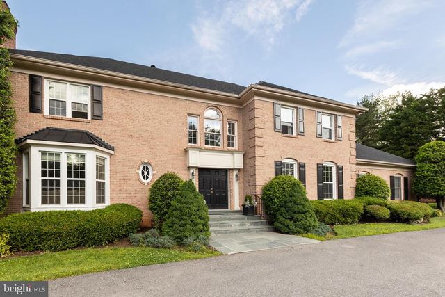 8809 SAUNDERS LN, Bethesda, MD 20817