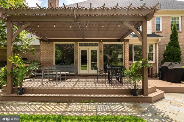 8809 SAUNDERS LN, Bethesda, MD 20817