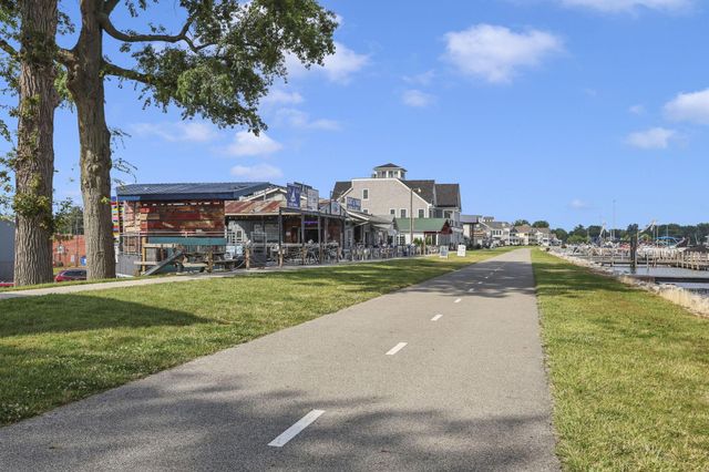 4401 Hunts Landing Road, 202, Hebron, OH 43025