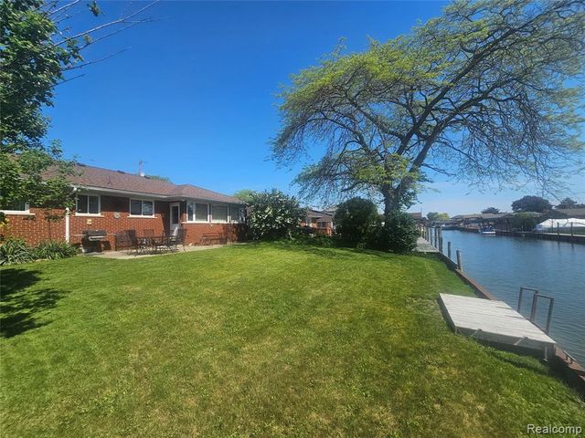 37846 Terra Mar Street, Harrison Twp, MI 48045