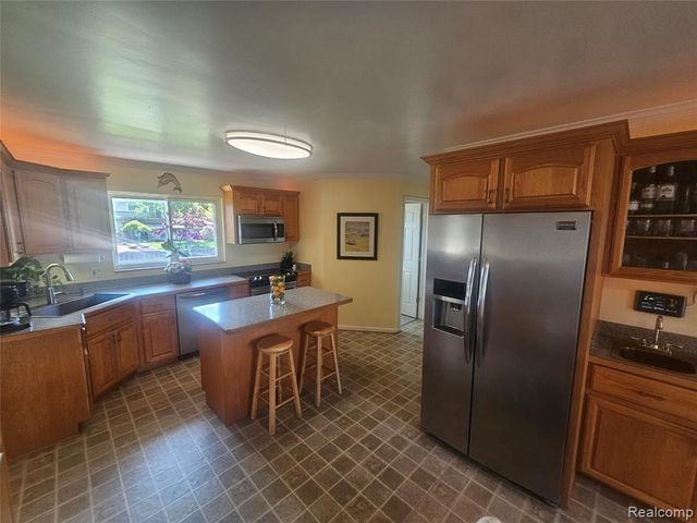 37846 Terra Mar Street, Harrison Twp, MI 48045