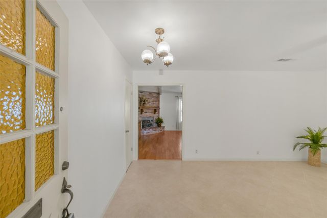 8415 Braesdale Lane, Houston, TX 77071