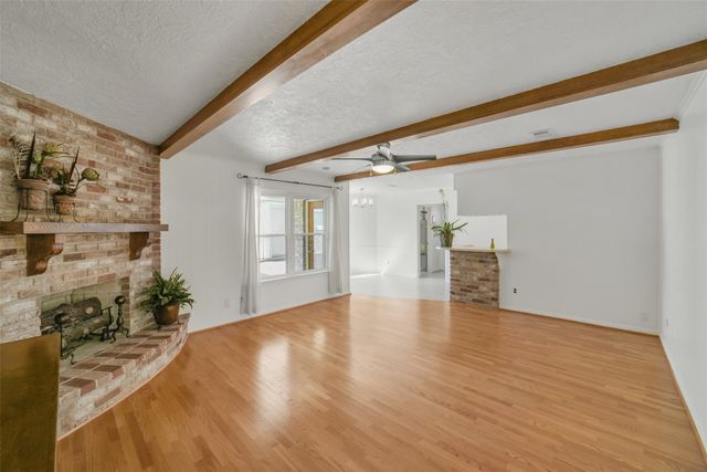 8415 Braesdale Lane, Houston, TX 77071