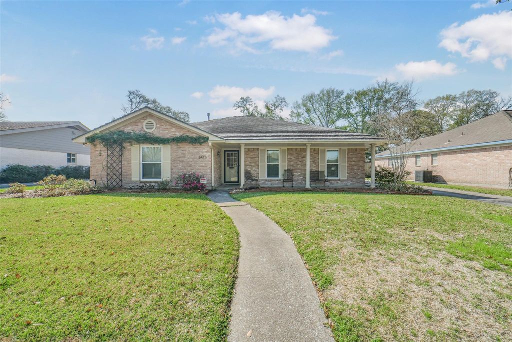 8415 Braesdale Lane, Houston, TX 77071