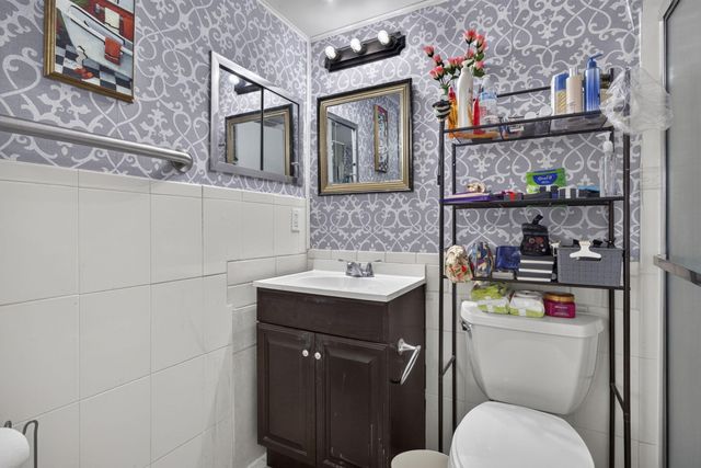 456 Southampton C, West Palm Beach, FL 33417