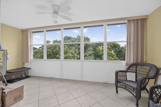 456 Southampton C, West Palm Beach, FL 33417