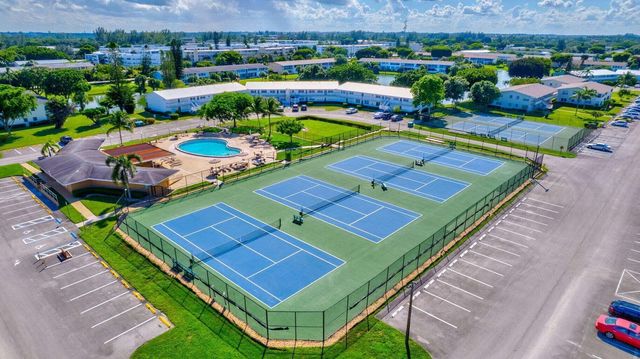 456 Southampton C, West Palm Beach, FL 33417