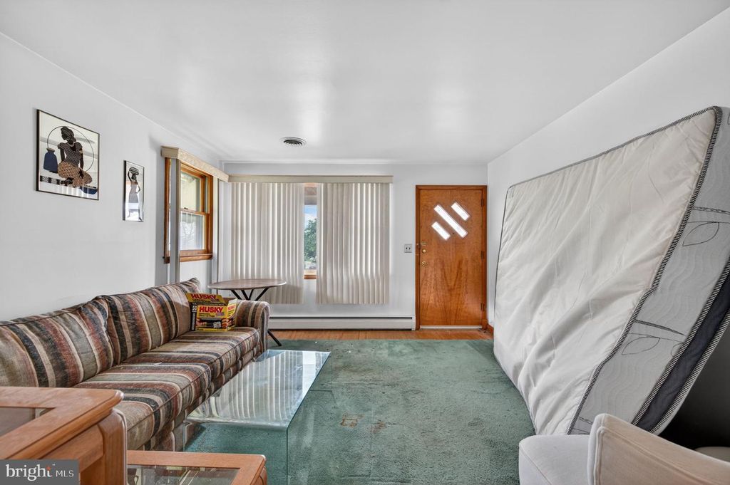Image 10 of property listing at 5928 ARIZONA AVE, Baltimore, MD 21206