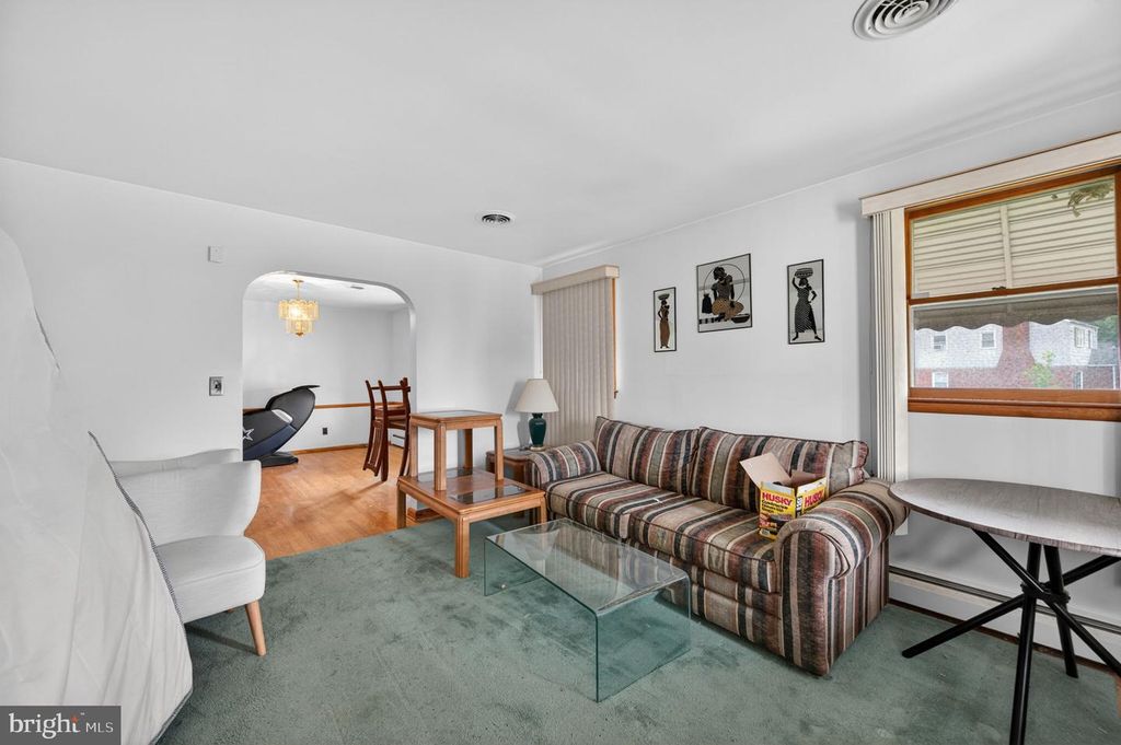 Image 12 of property listing at 5928 ARIZONA AVE, Baltimore, MD 21206