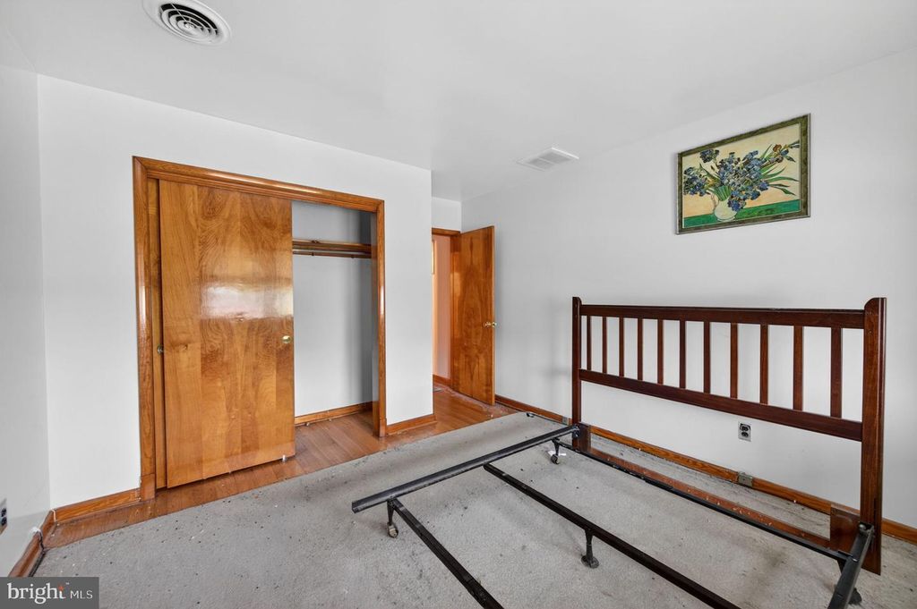 Image 17 of property listing at 5928 ARIZONA AVE, Baltimore, MD 21206