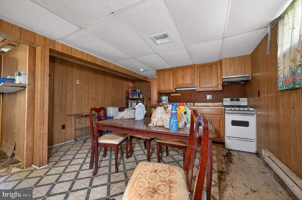 Image 22 of property listing at 5928 ARIZONA AVE, Baltimore, MD 21206