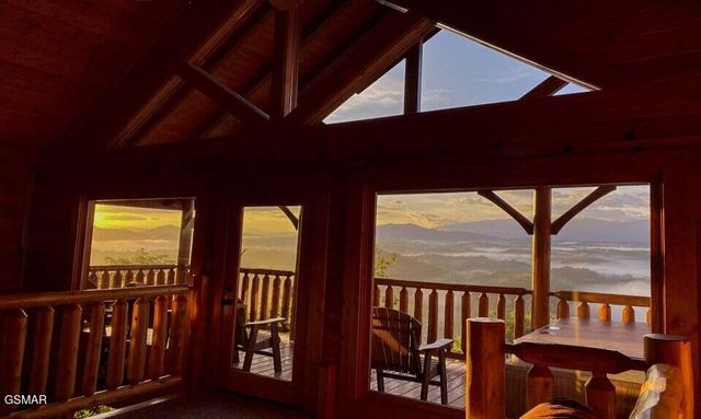 2934 Legacy Vista Drive, Sevierville, TN 37876