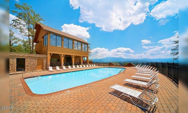 2934 Legacy Vista Drive, Sevierville, TN 37876