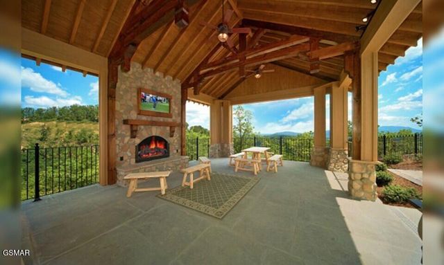 2934 Legacy Vista Drive, Sevierville, TN 37876