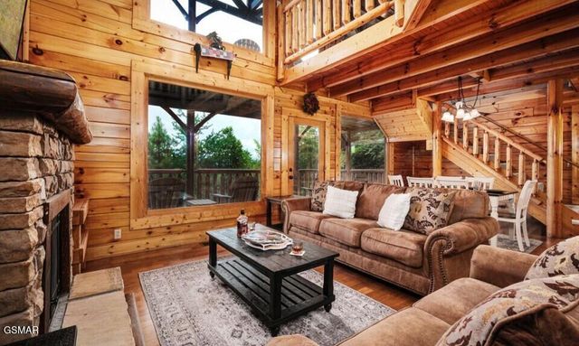 2934 Legacy Vista Drive, Sevierville, TN 37876