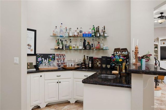 1302 Bella Vista Avenue, Weslaco, TX 78596