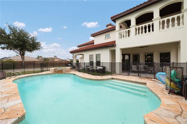 1302 Bella Vista Avenue, Weslaco, TX 78596