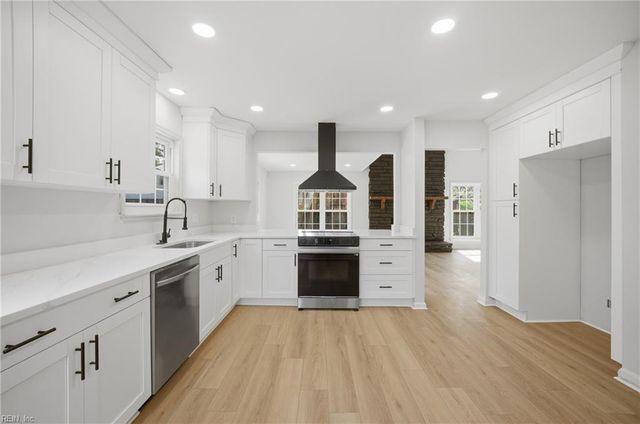 5920 Midge CRES, Norfolk, VA 23502